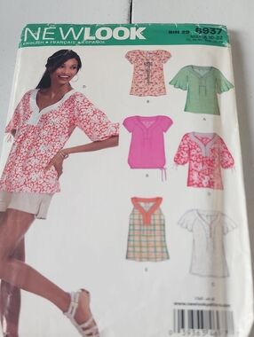 NEW LOOK Coral Floral V-Neck Women’s Top Parttern